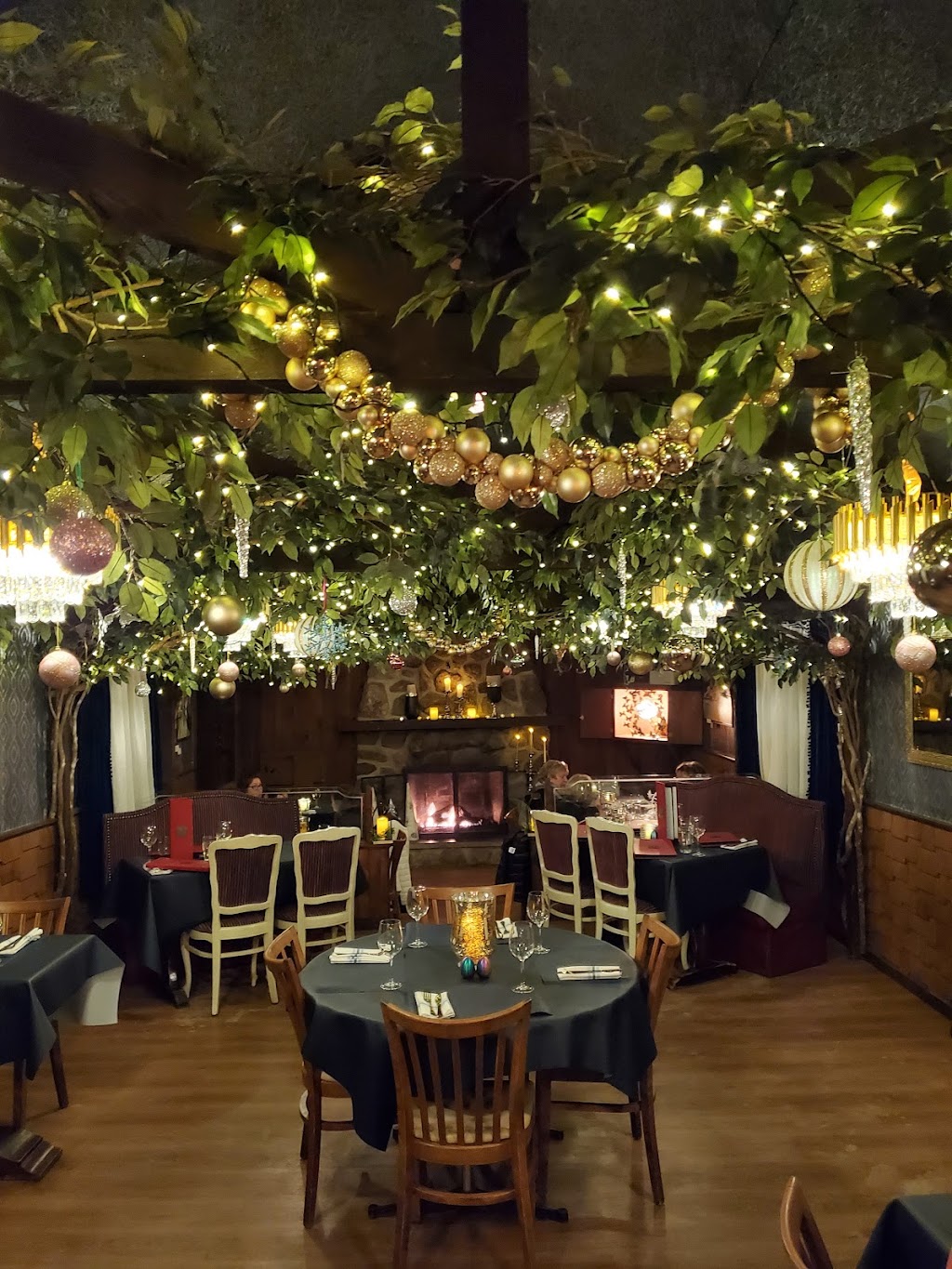 Le Cozy Bistro | 7 Rue Principale, Coteau-du-Lac, QC J0P 1B0, Canada | Phone: (450) 763-5743