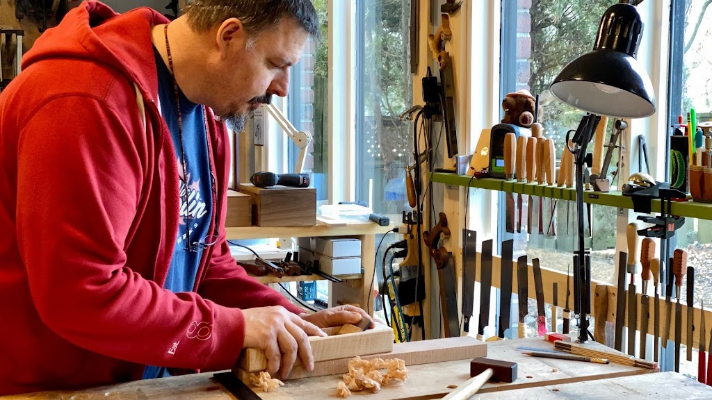Vic Tesolin Woodworks | 34 Townsend Ave, Burlington, ON L7T 1Y6, Canada | Phone: (613) 253-6428