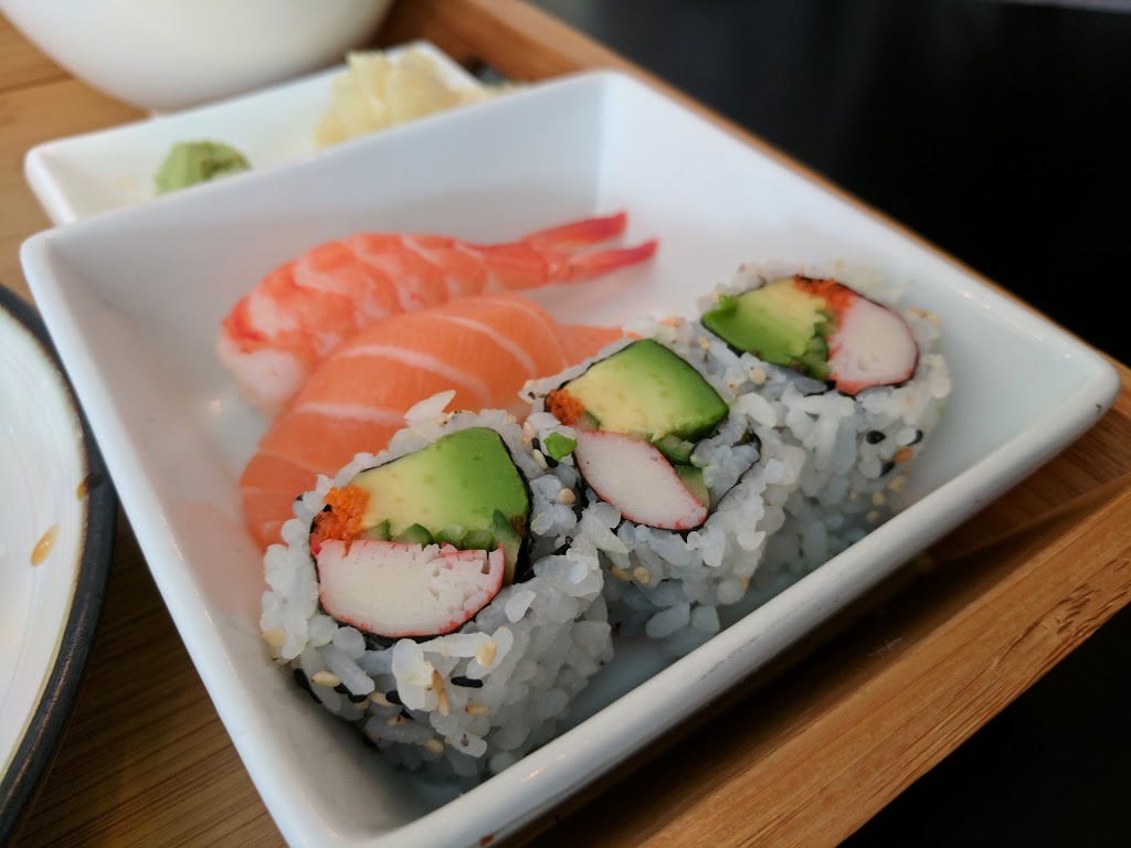 Rollian Sushi | 660 Eglinton Ave E, East York, ON M4G 2K2, Canada | Phone: (416) 489-4303
