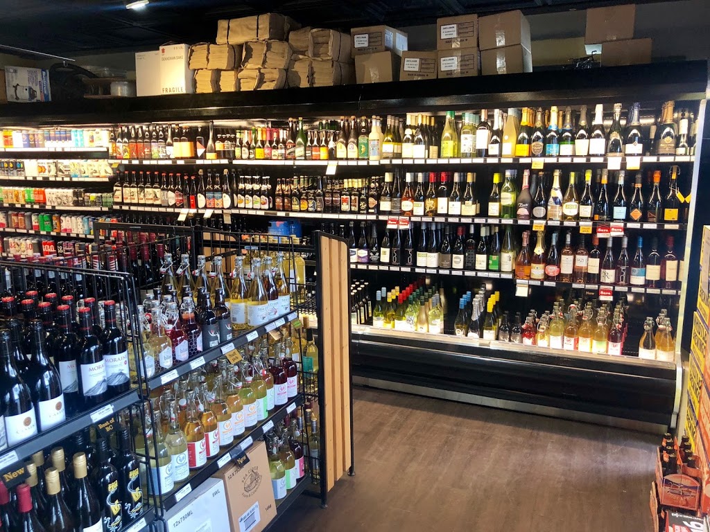 JAKS Beer Wine Spirits | 1445 E 41st Ave, Vancouver, BC V5P 1J8, Canada | Phone: (604) 324-1402