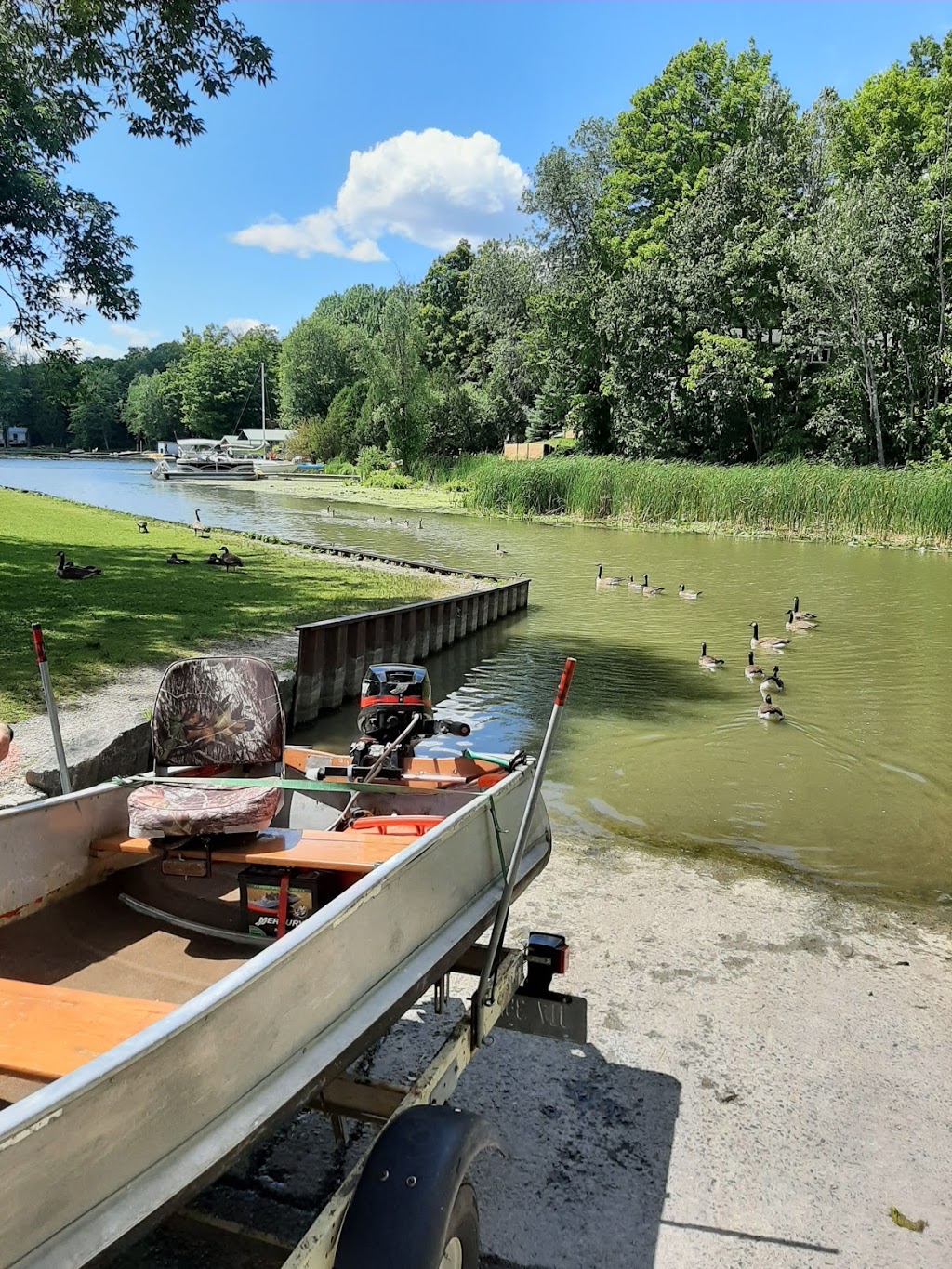 Charleston Lake Boat Ramp | 849 Water St, Athens, ON K0E 1B0, Canada | Phone: (613) 546-4228