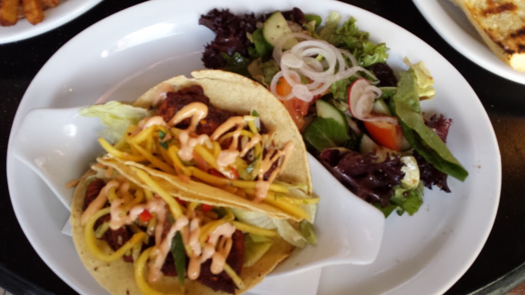 Curbside Grill | 224 Ottawa St N, Hamilton, ON L8H 3Z6, Canada | Phone: (905) 393-0757
