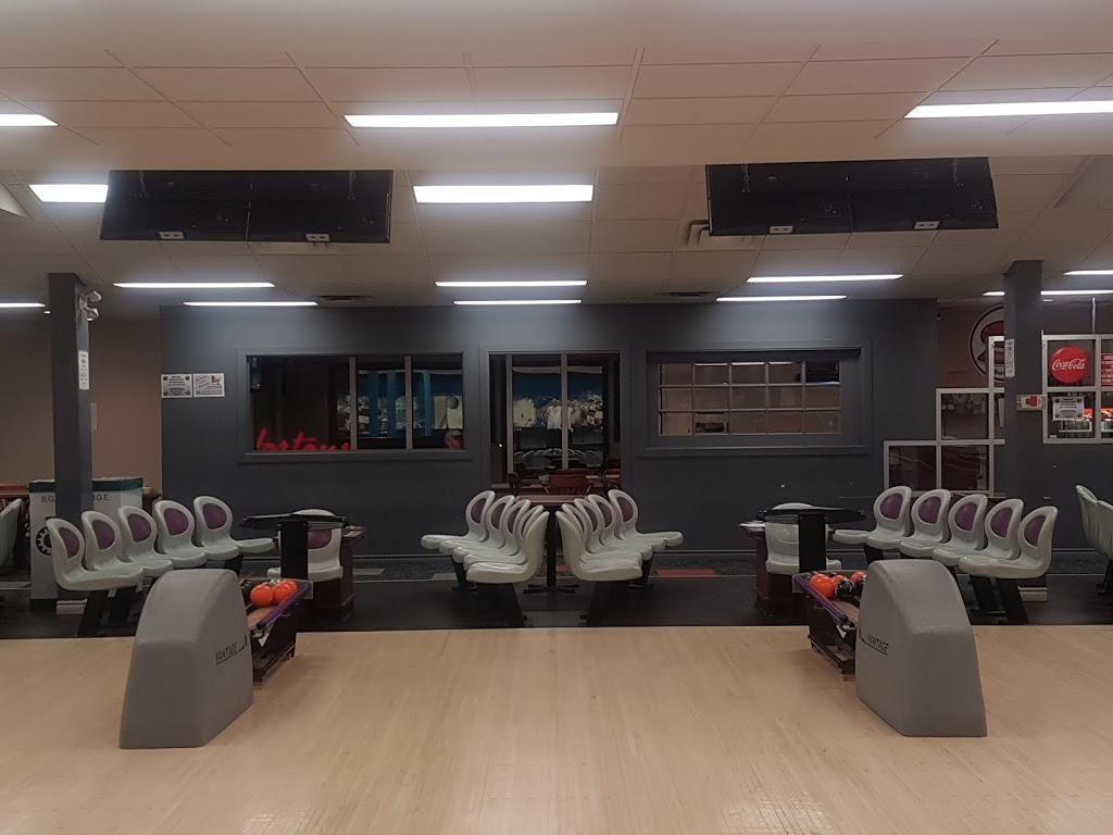 Salon de quilles BG LAVAL 2000 | 472 Boulevard des Laurentides, Laval, QC H7G 2V1, Canada | Phone: (450) 669-7577