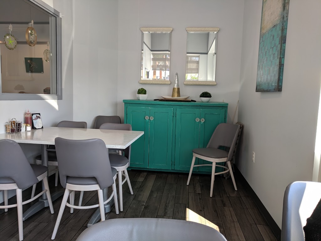 The Gold Bean Cafe | 21 Beech Hill Rd, Chester Basin, NS B0J 1K0, Canada | Phone: (902) 627-2914