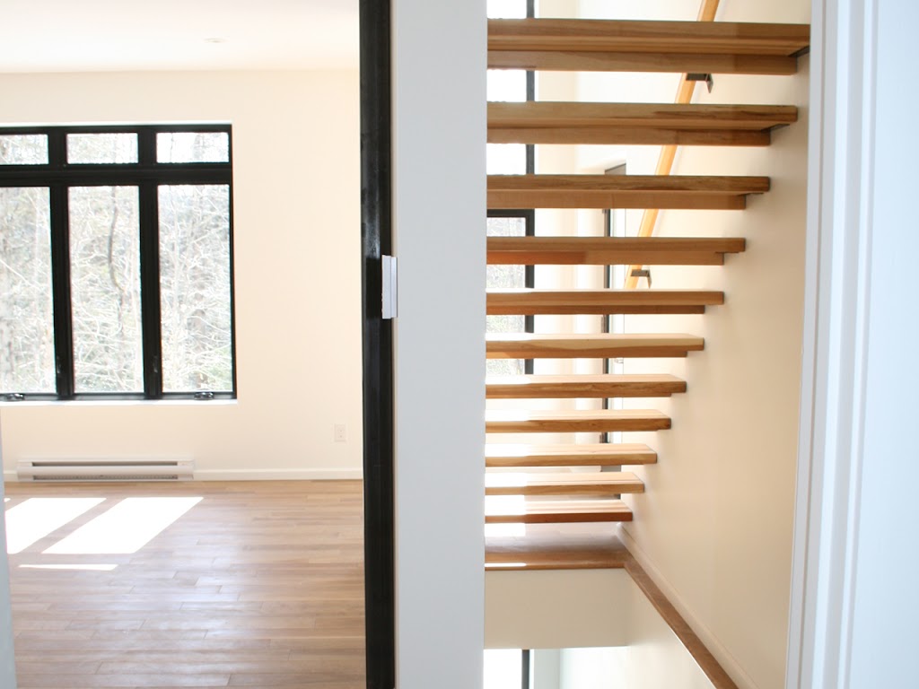 Réuse inc. Bois recyclé + passion + design | 1060 Rue de Cherbourg local 60, Sherbrooke, QC J1K 2N8, Canada | Phone: (819) 574-3004