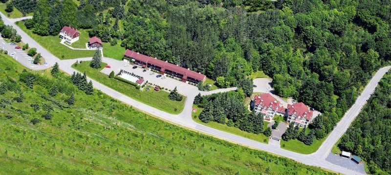 Hôtel Saint-Sauveur - Complexe Le 60 | 600 Chemin des Frênes, Piedmont, QC J0R 1K0, Canada | Phone: (866) 924-4880