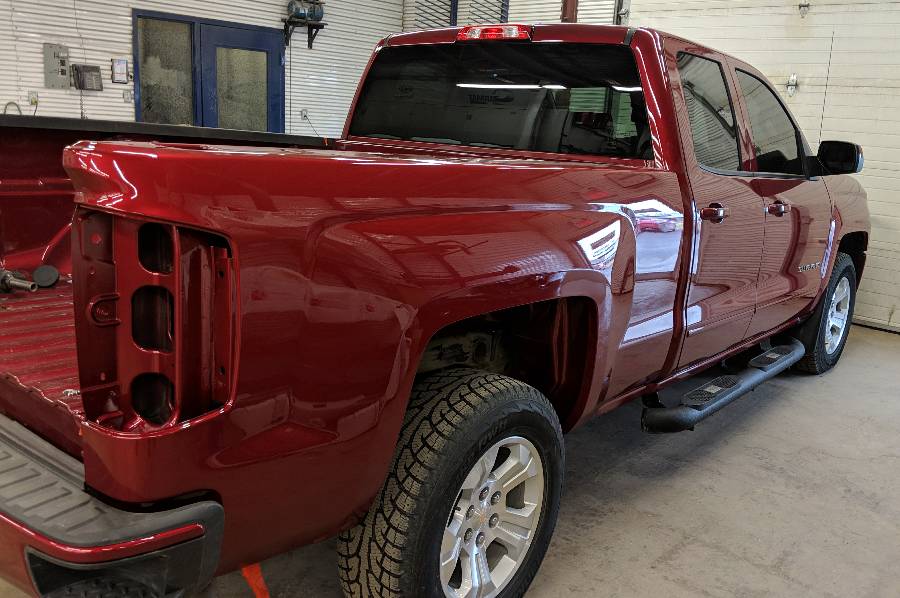 Dixons Auto Body & Glass | 63 Clark St, Welland, ON L3B 5W6, Canada | Phone: (905) 788-3755