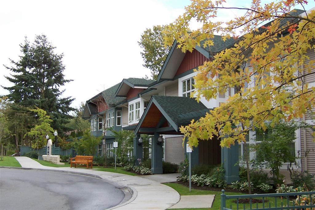 Guildford Seniors Village | 14568 104a Ave, Surrey, BC V3R 1R3, Canada | Phone: (604) 582-0808