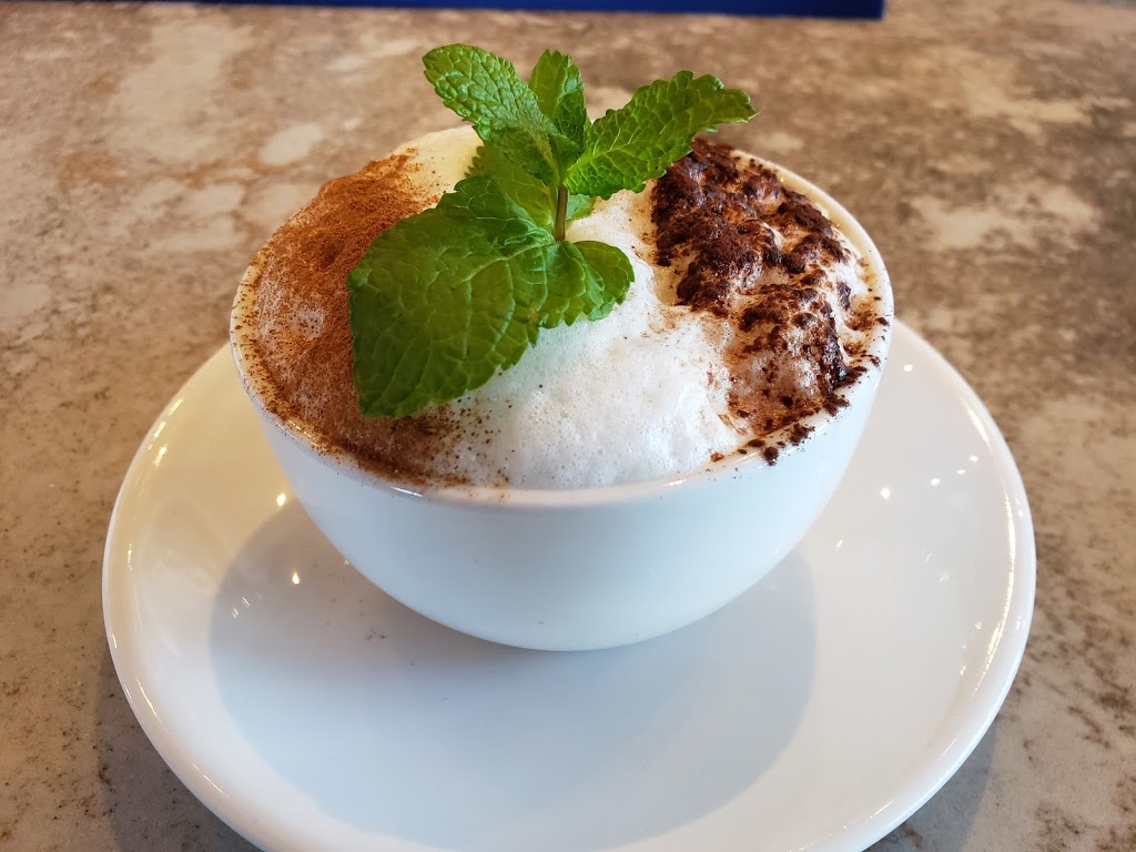 Perla Oyster Bar & Grill | 3901 Unit 101 Highway 7 West, Woodbridge, ON L4L 8L5, Canada | Phone: (289) 657-0909
