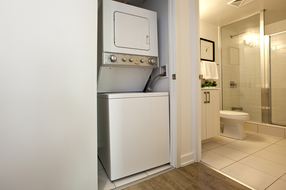 BeachHill Apartments | 763 Woodbine Ave, Toronto, ON M4E 2J4, Canada | Phone: (647) 351-1244