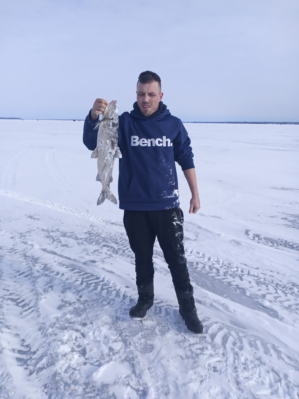 Pauls Fish Huts | 100 Clovelly Cove, Pefferlaw, ON L0E 1N0, Canada | Phone: (705) 437-4066