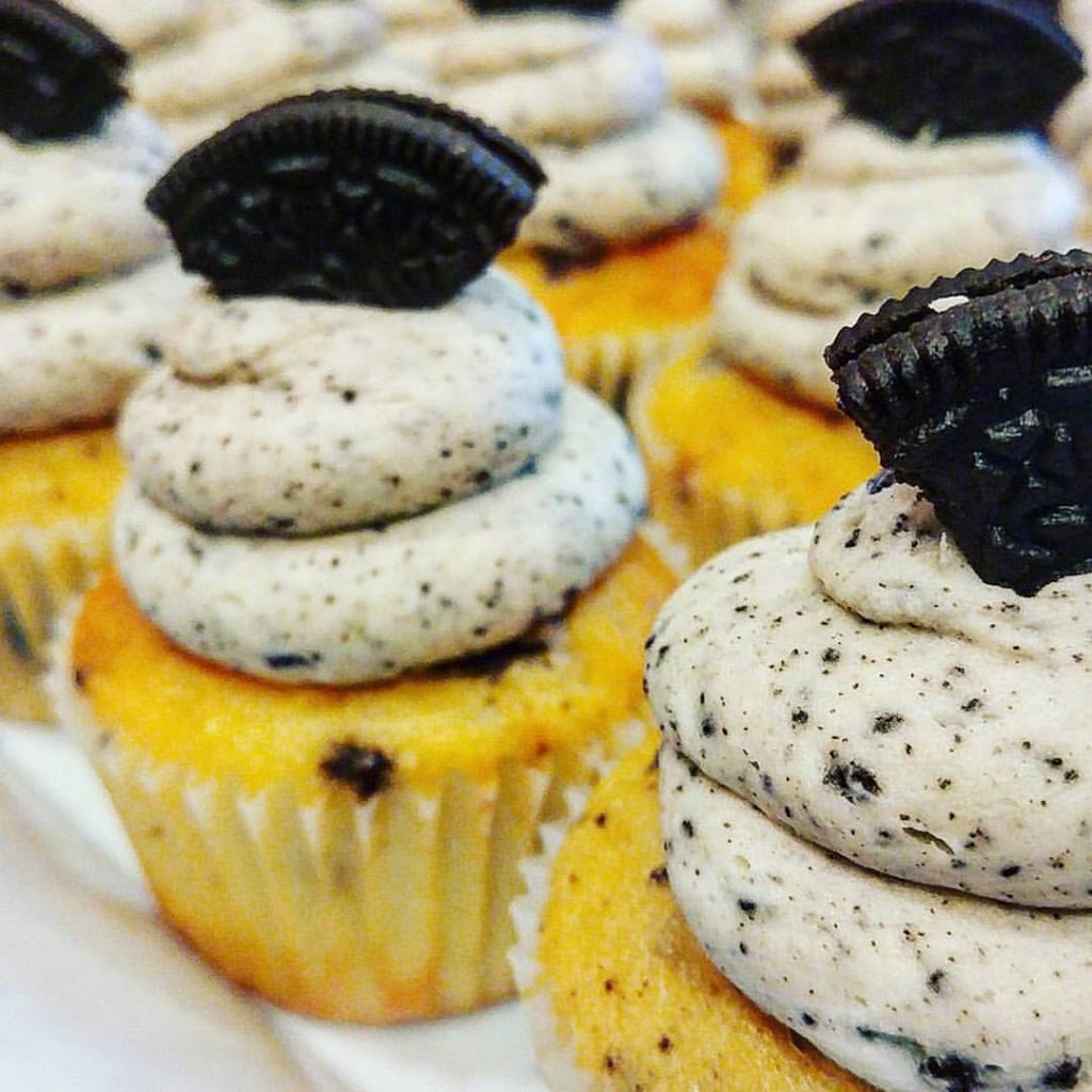 Caked With Love Co. | 431 Thames Ave Unit F, Winnipeg, MB R2L 0V4, Canada | Phone: (204) 284-2253