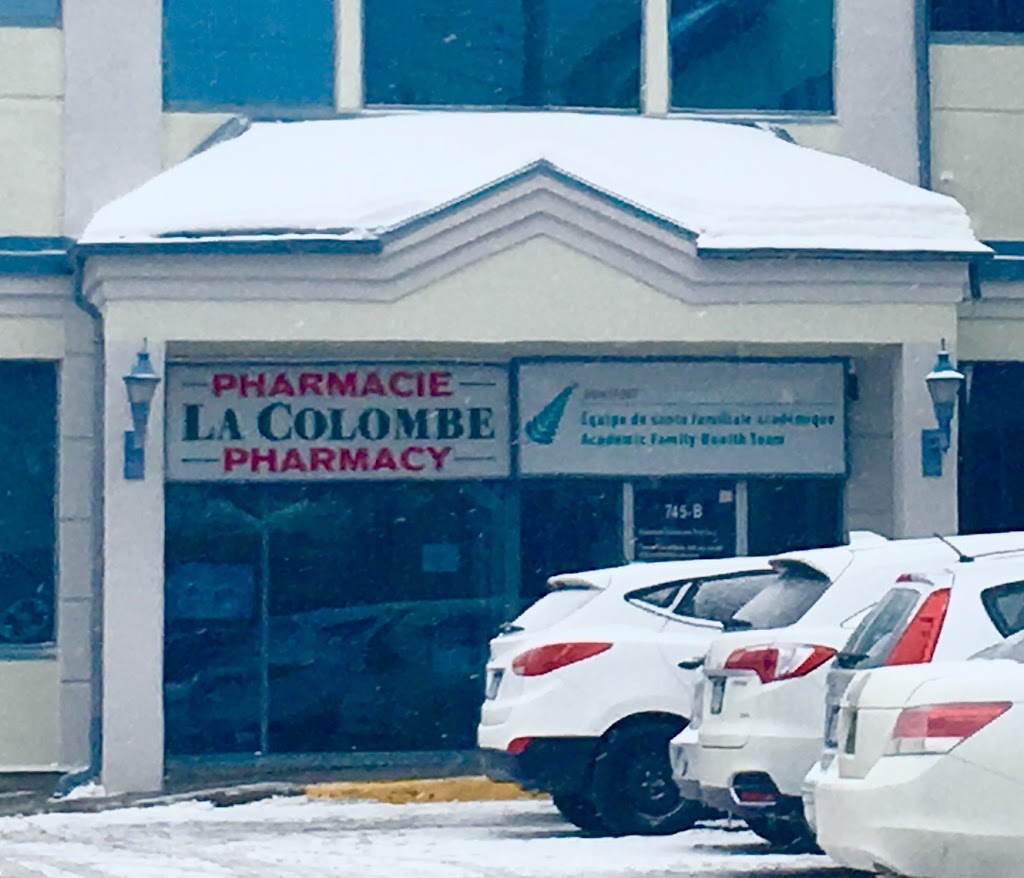 Pharmacie La Colombe Pharmacy | 745 Montreal Rd, Ottawa, ON K1K 0T1, Canada | Phone: (613) 748-0111