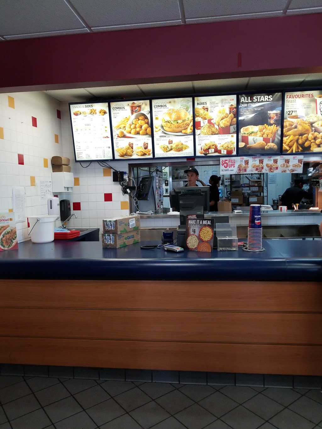 Taco Bell | 315 Bayfield St N, Barrie, ON L4M 3C2, Canada | Phone: (705) 726-7220