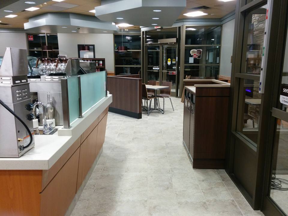 Tim Hortons | 706 Queenston Rd, Hamilton, ON L8G 1A3, Canada | Phone: (905) 560-9615