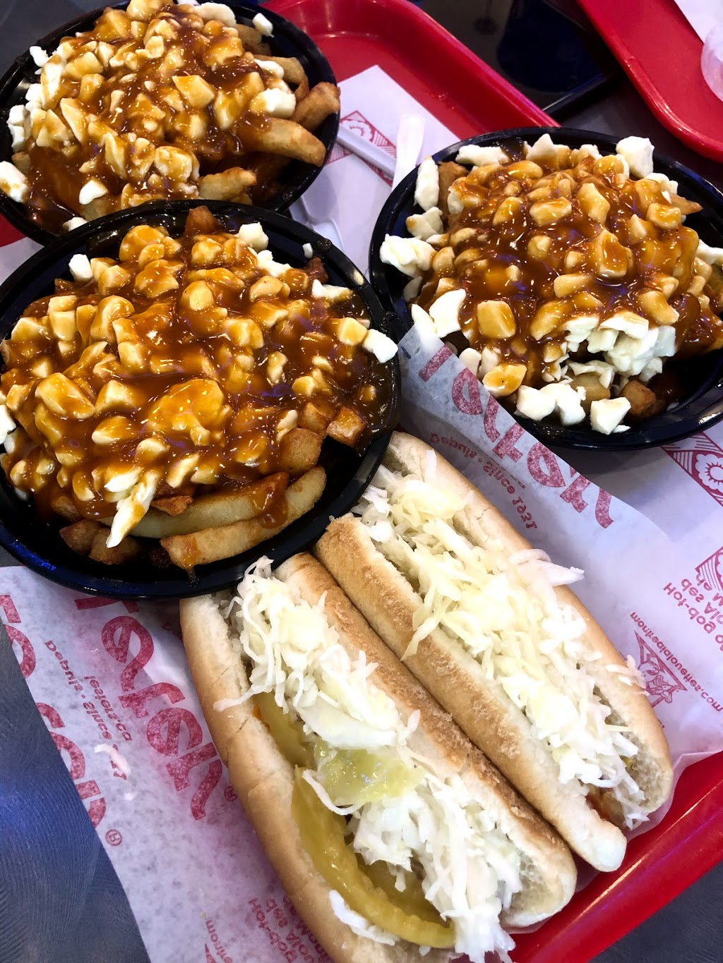 Poutinerie La Belle Province | 515 Chemin J.-René-Gauthier, Rigaud, QC J0P 1P0, Canada | Phone: (450) 451-5111