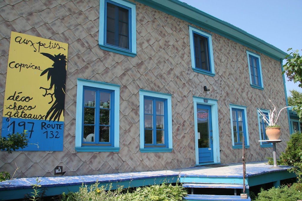 Aux Petits Caprices | 197 QC-132, Saint-Simon-de-Rimouski, QC G0L 4C0, Canada | Phone: (418) 738-2354