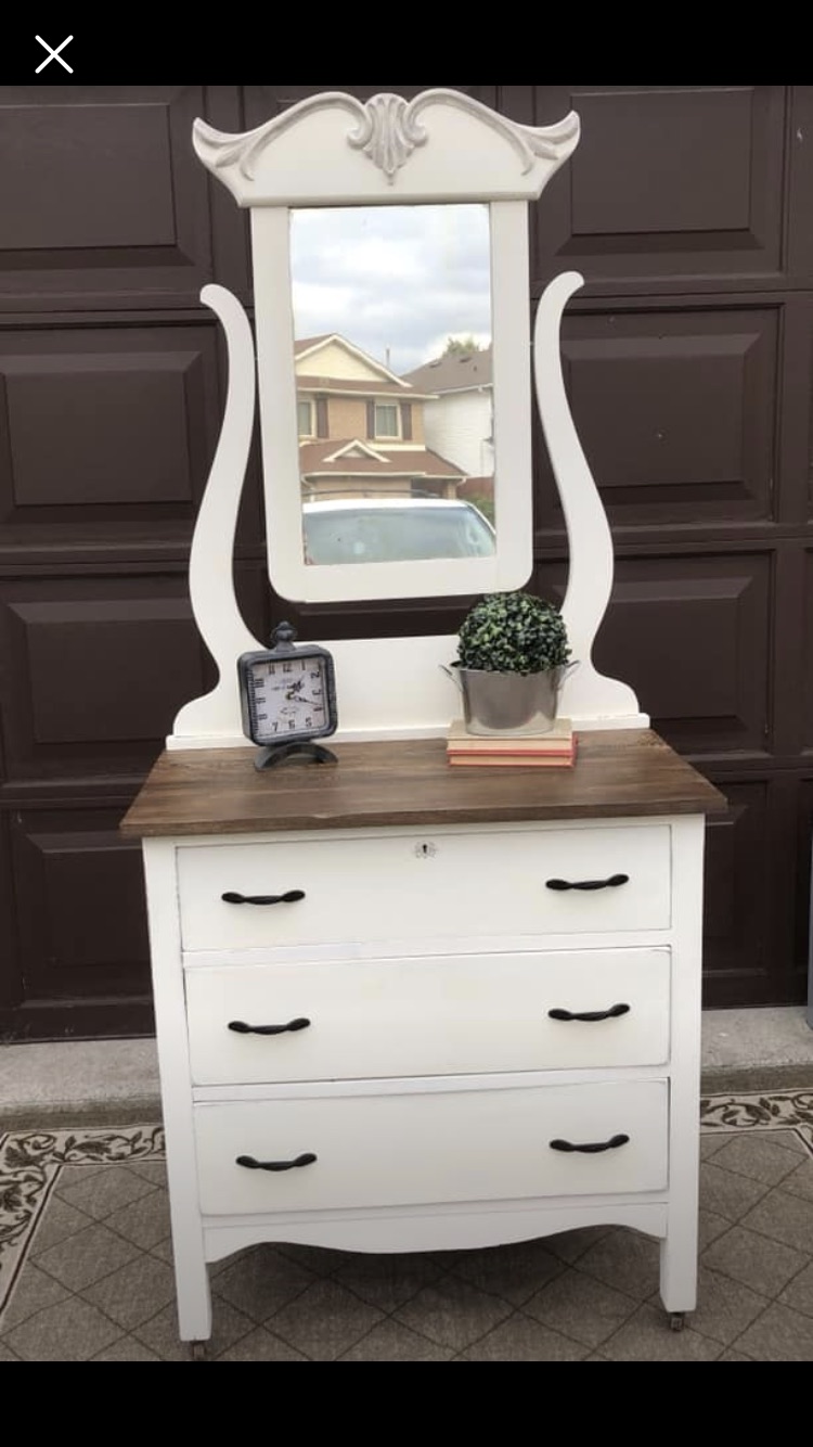 Rustic Farmhouse Revival | 70 Edgerton Dr, Bowmanville, ON L1C 4S7, Canada | Phone: (905) 926-5851