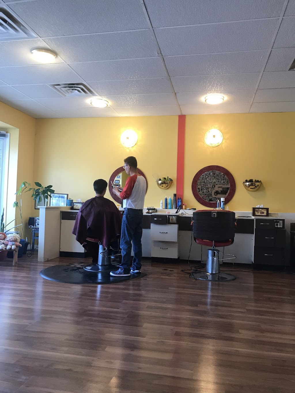 Mr Lees Hair Fashions | 295 Weber St N #3, Waterloo, ON N2J 3H8, Canada | Phone: (519) 578-8530