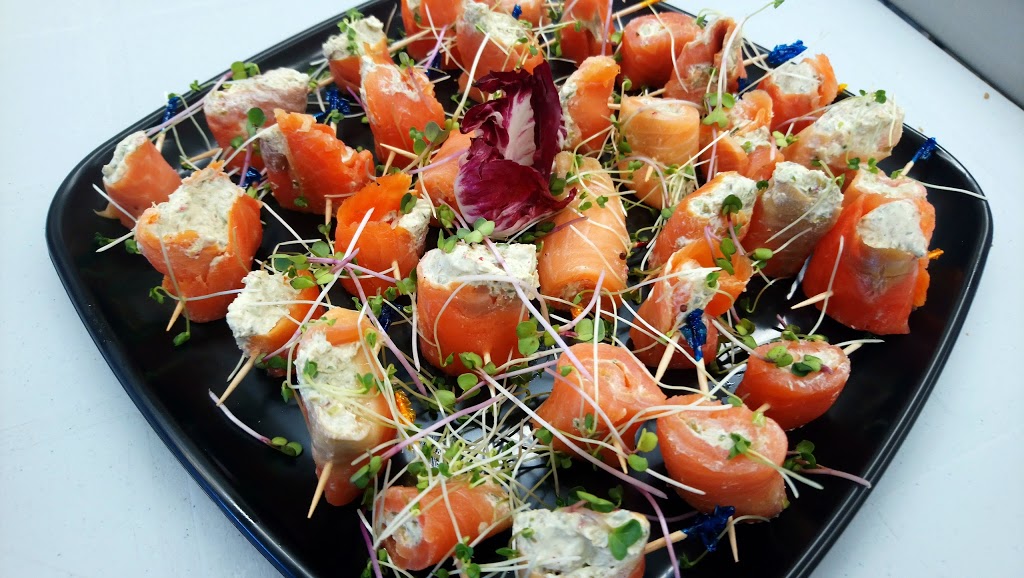 R&Y Chef Traiteur | 9221 Rue de Grosbois, Montréal, QC H1K 4N6, Canada | Phone: (438) 255-2089