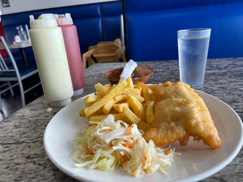 Halibut House Fish & Chips | 265 Edward St, Aurora, ON L4G 3M7, Canada | Phone: (905) 503-8881