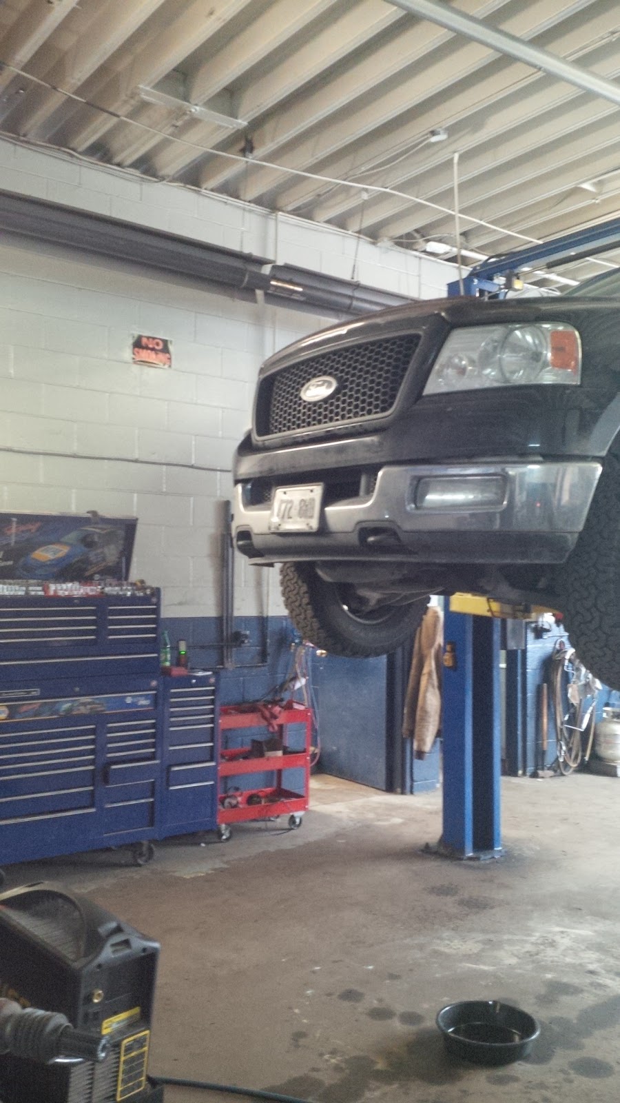 Doc Jones Auto & 4X4 | 4169 Stanley Avenue, Niagara Falls, ON L2E 4Z2, Canada | Phone: (905) 321-0520