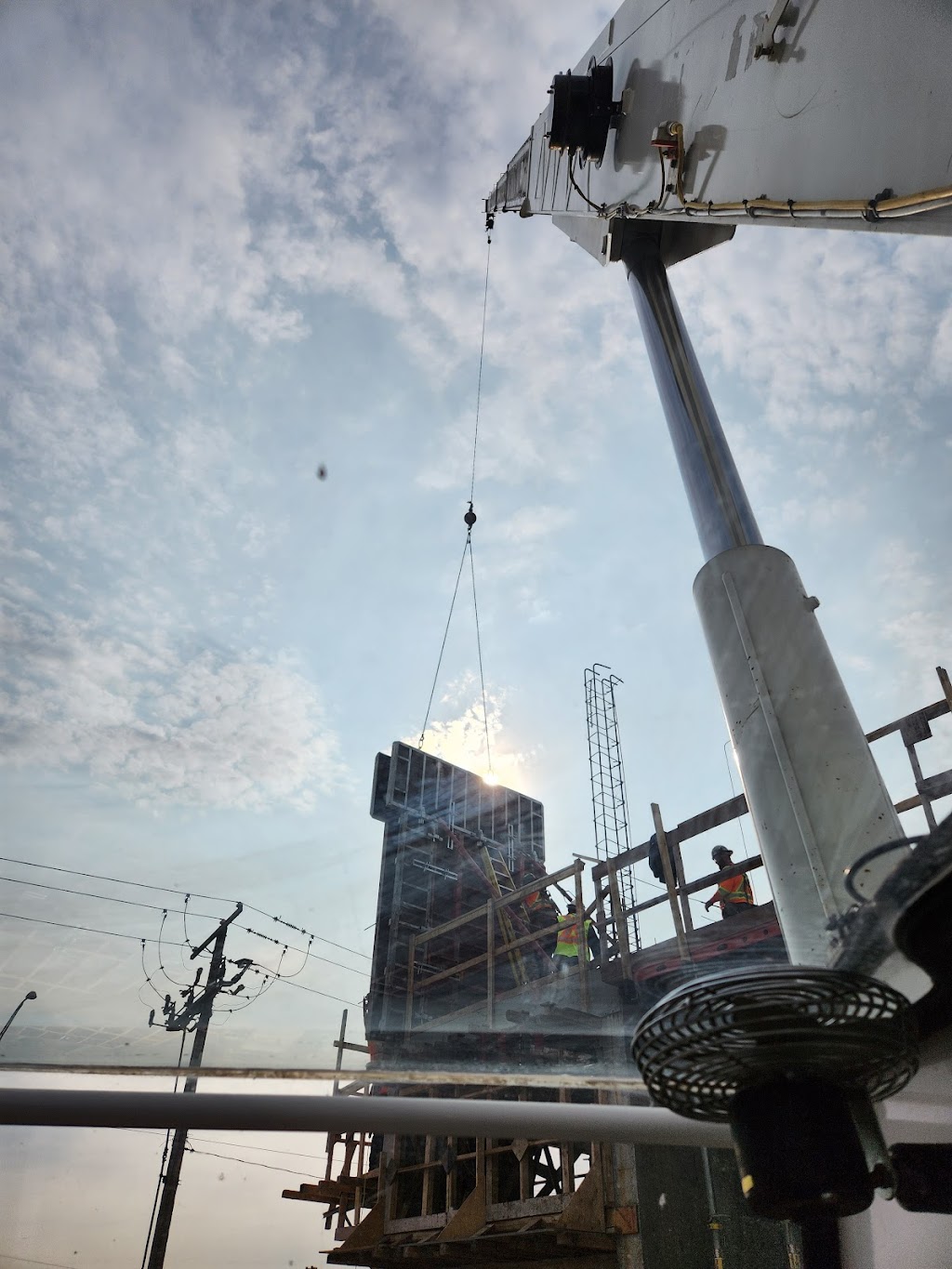 Grues Micky | Rue St Patrick, Sainte-Julienne, QC J0K 2T0, Canada | Phone: (438) 998-3378