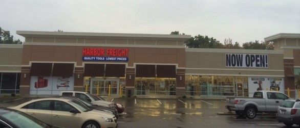 Harbor Freight Tools | 4250 McKinley Pkwy, Hamburg, NY 14075, USA | Phone: (716) 649-7289