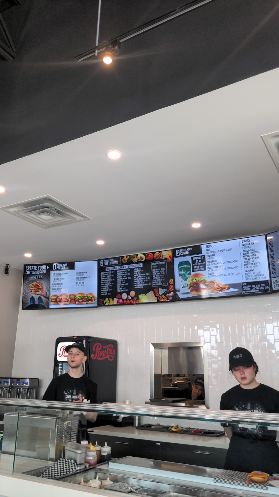 South St. Burger | 80 Longview Common SE #410, Calgary, AB T2X 4S7, Canada | Phone: (403) 338-7139