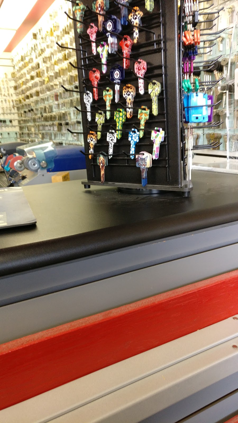 Legal Locksmith | 201 Marion St, Winnipeg, MB R2H 0V1, Canada | Phone: (204) 233-0111