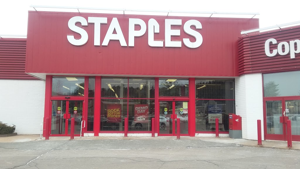 Staples | 9081 Commercial St, New Minas, NS B4N 3E6, Canada | Phone: (902) 681-3840