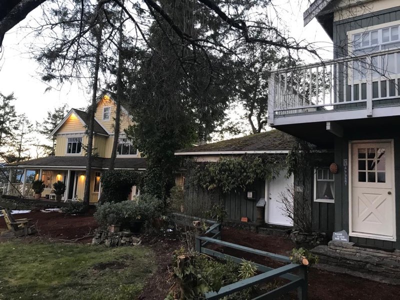 Quarrystone House Bed and Breakfast | 1340 Sunset Dr, Salt Spring Island, BC V8K 1E2, Canada | Phone: (250) 537-5980