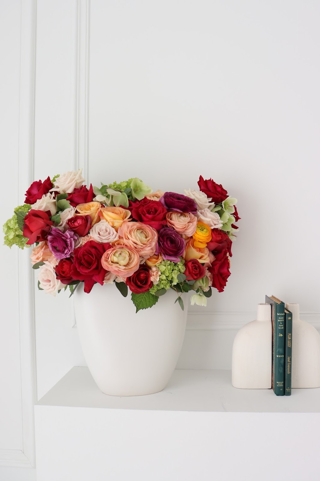 Amber Flowers | 119 Whitney Pl, Thornhill, ON L4J 6V3, Canada | Phone: (647) 671-9910