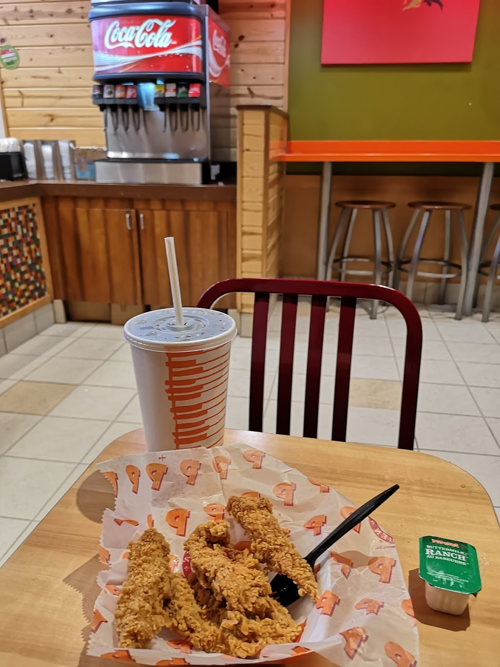 Popeyes Louisiana Kitchen | 9 Vanier Ln, North York, ON M3J 2S5, Canada | Phone: (416) 736-5883