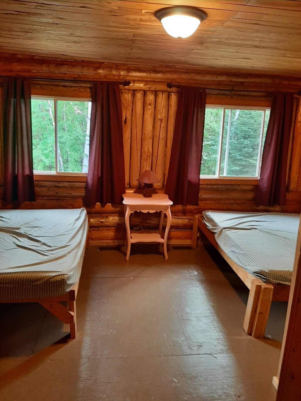 Pourvoirie du Lac Lareau | 1 chemin du lac Lareau, La Tuque, QC G0X 1R0, Canada | Phone: (514) 664-2042