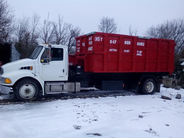 Metro East Disposal Inc | 1615 Dundas St W, Whitby, ON L1N 7G3, Canada | Phone: (647) 856-6902