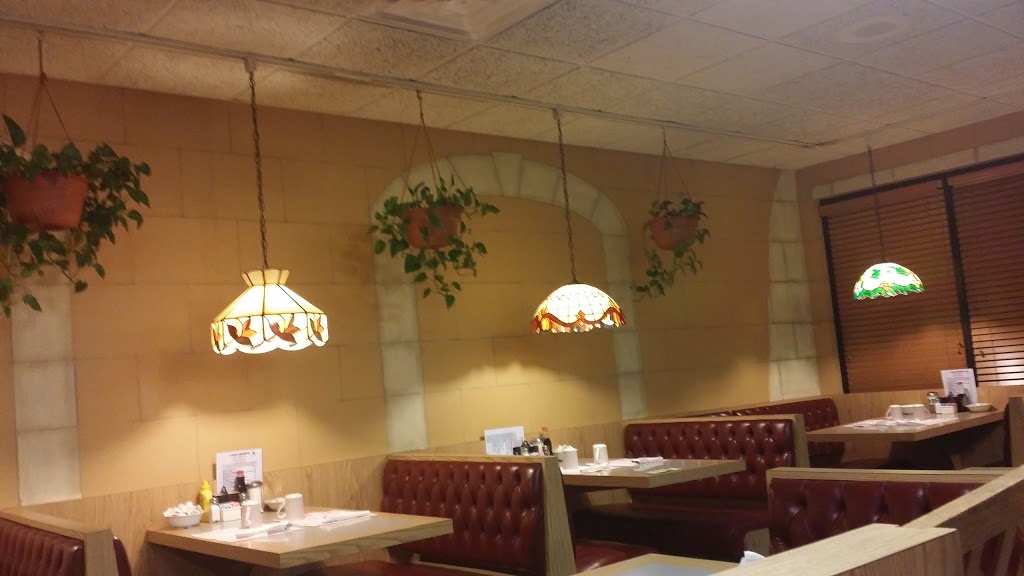 Lake Breeze Restaurant | 35450 Jefferson Ave, Harrison Charter Township, MI 48045, USA | Phone: (586) 791-1780