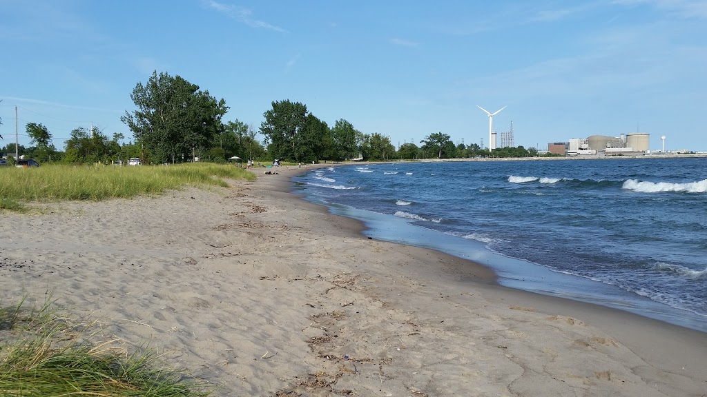 West Shore Beach | Beachpoint Promenade, Pickering, ON L1W 2A4, Canada