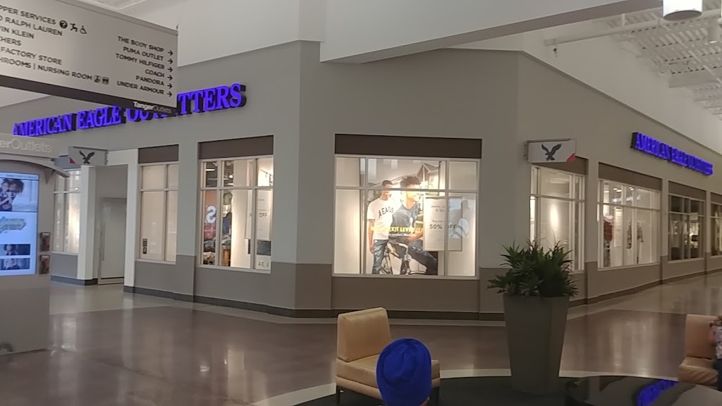 AEO Factory Store | 3311 Simcoe 89 Unit #G70, Cookstown, ON L0L 1L0, Canada | Phone: (705) 458-9961