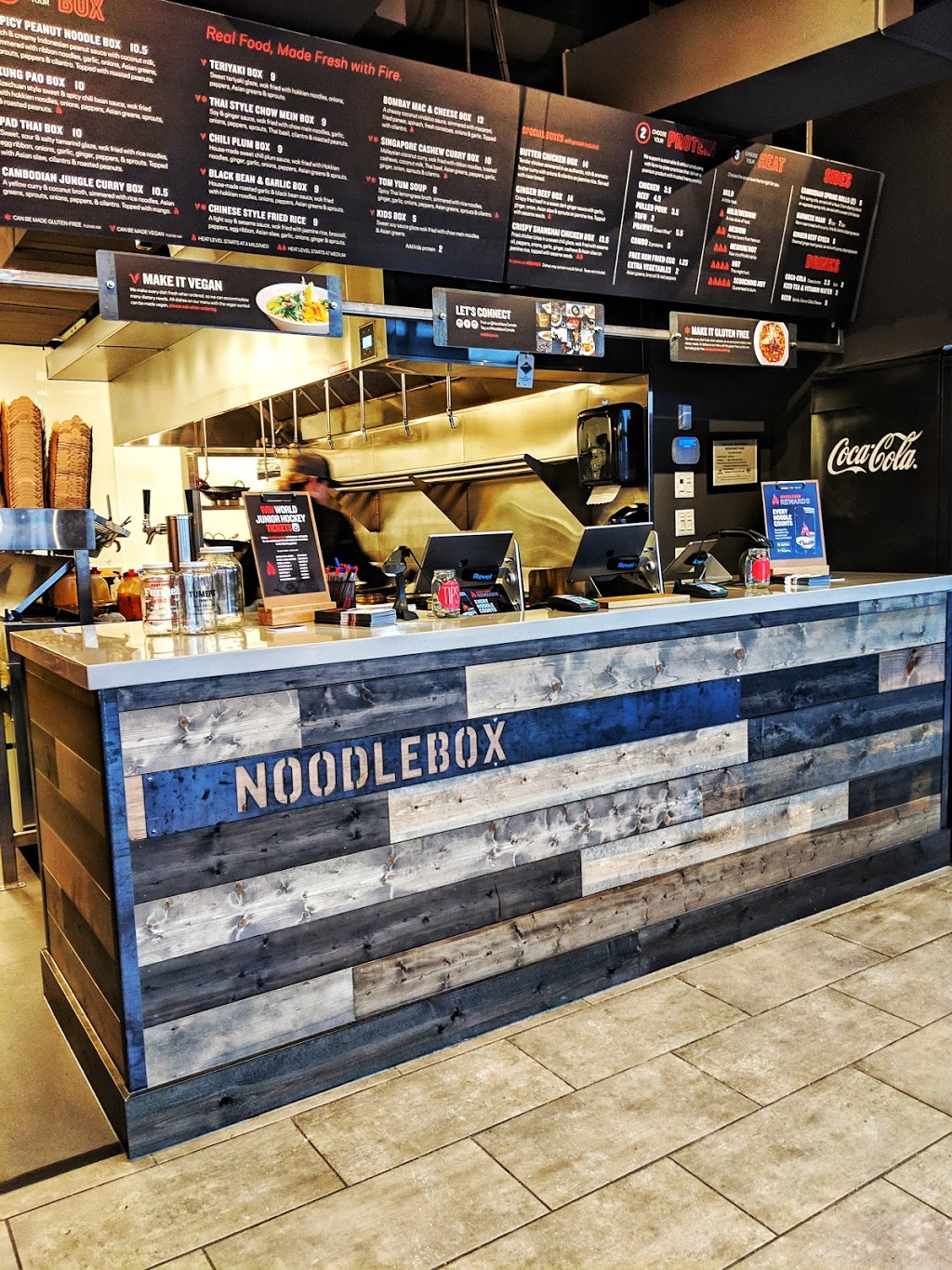 Noodlebox | 5580 Vedder Rd #200, Chilliwack, BC V2R 5P4, Canada | Phone: (604) 769-0060