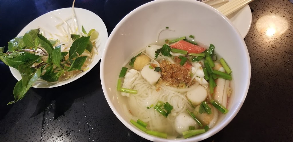 Pho Milton | 500 Laurier Ave, Milton, ON L9T 4R3, Canada | Phone: (905) 864-8088