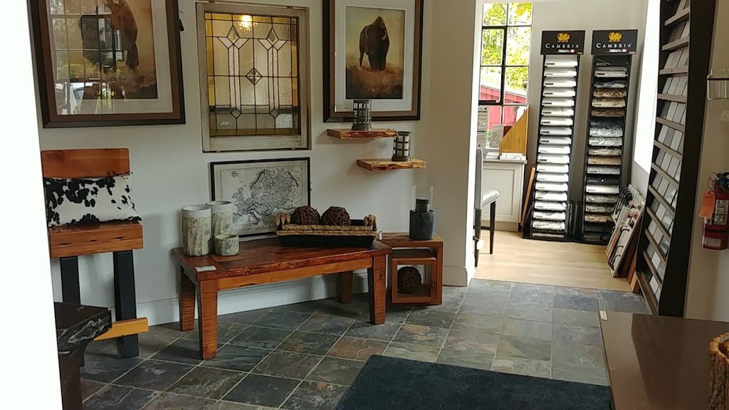 Timber Barn | 8 Spring St, St. Jacobs, ON N0B 2N0, Canada | Phone: (519) 664-3245