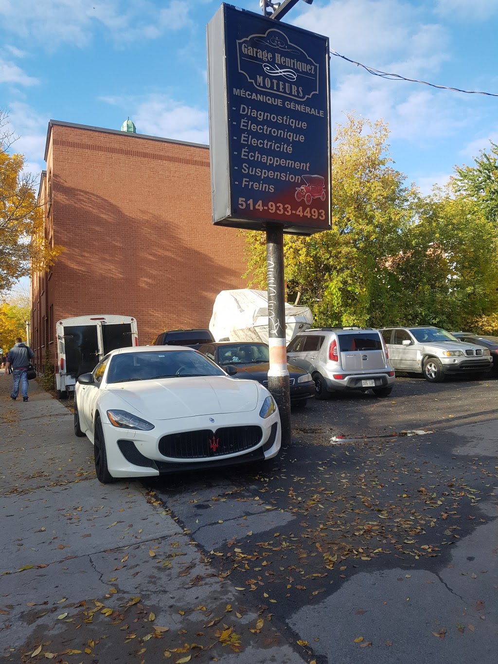 Garage Henriquez | 2001 Rue Centre, Montréal, QC H3K 1J1, Canada | Phone: (514) 933-4493