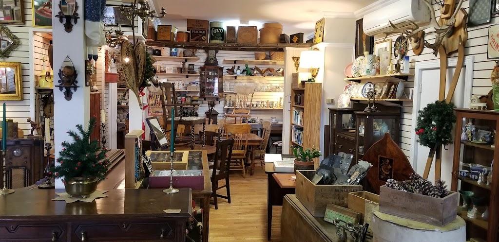 Bankers Hollow Antiques & Collectibles | 647 Main St, Kingston, NS B0P 1R0, Canada | Phone: (902) 670-0895