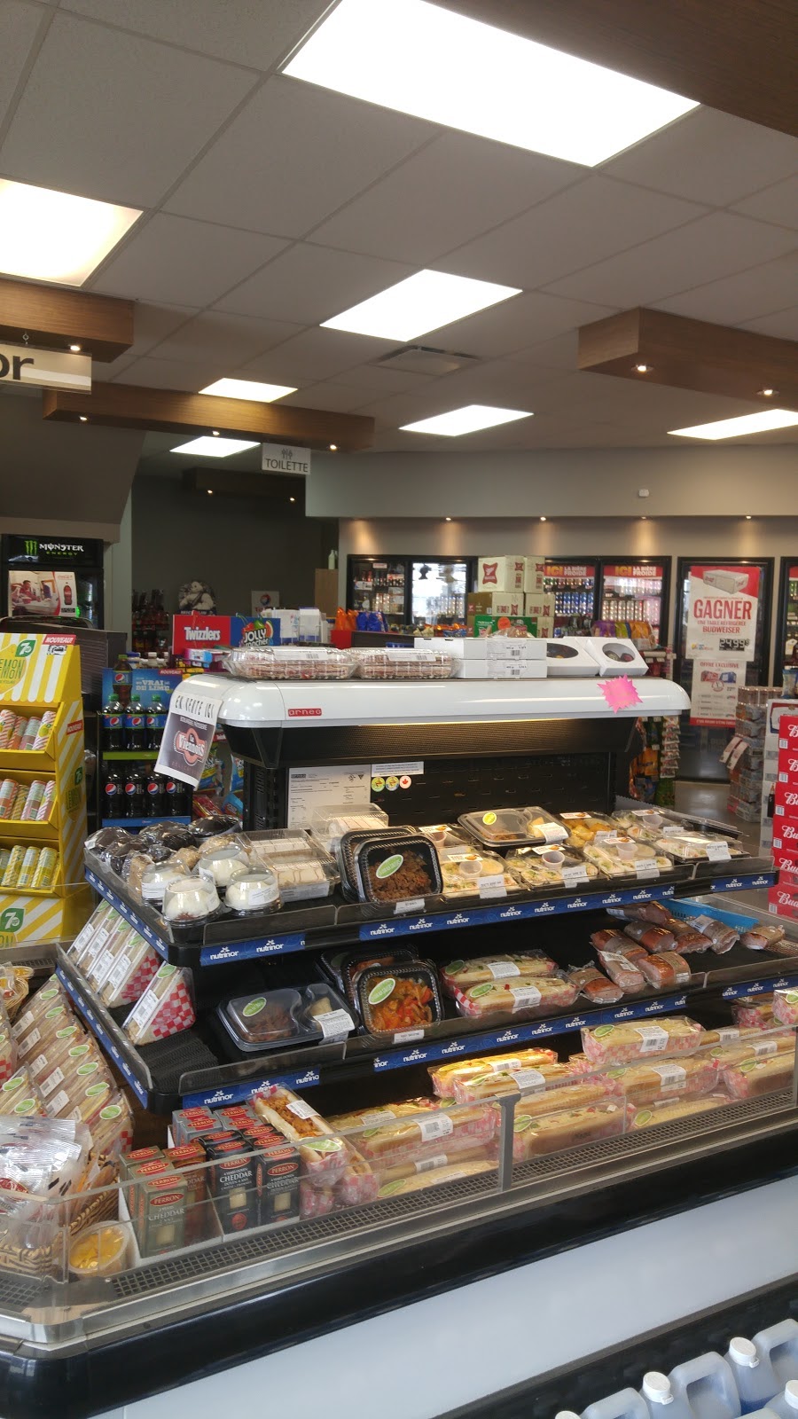 Super Sagamie | 135 Rue Melançon, Saint-Bruno, QC G0W 2L0, Canada | Phone: (418) 343-3612