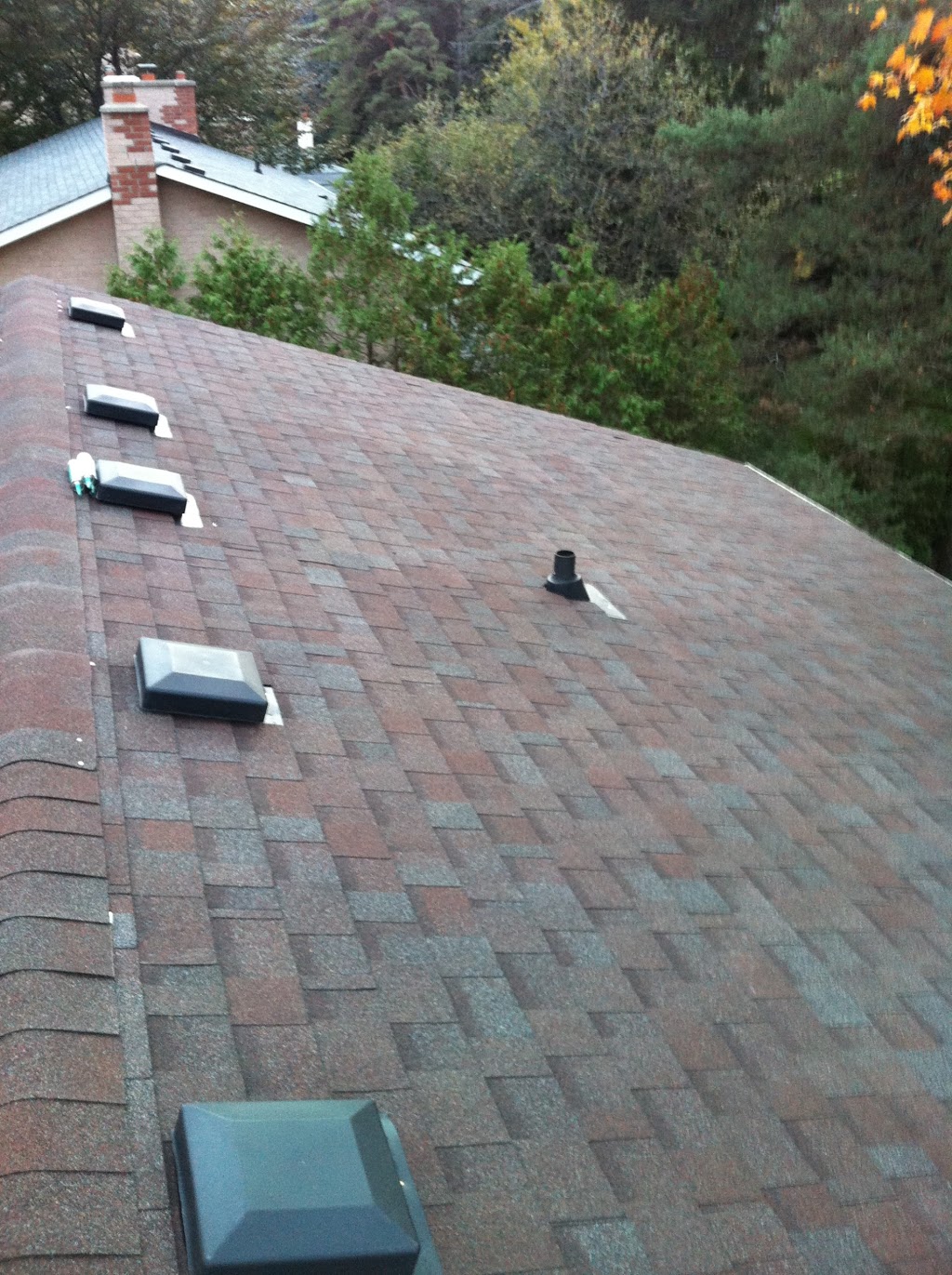 Royal Roofing Inc. | 2355 Tedlo St #4, Mississauga, ON L5A 3W7, Canada | Phone: (416) 880-7625