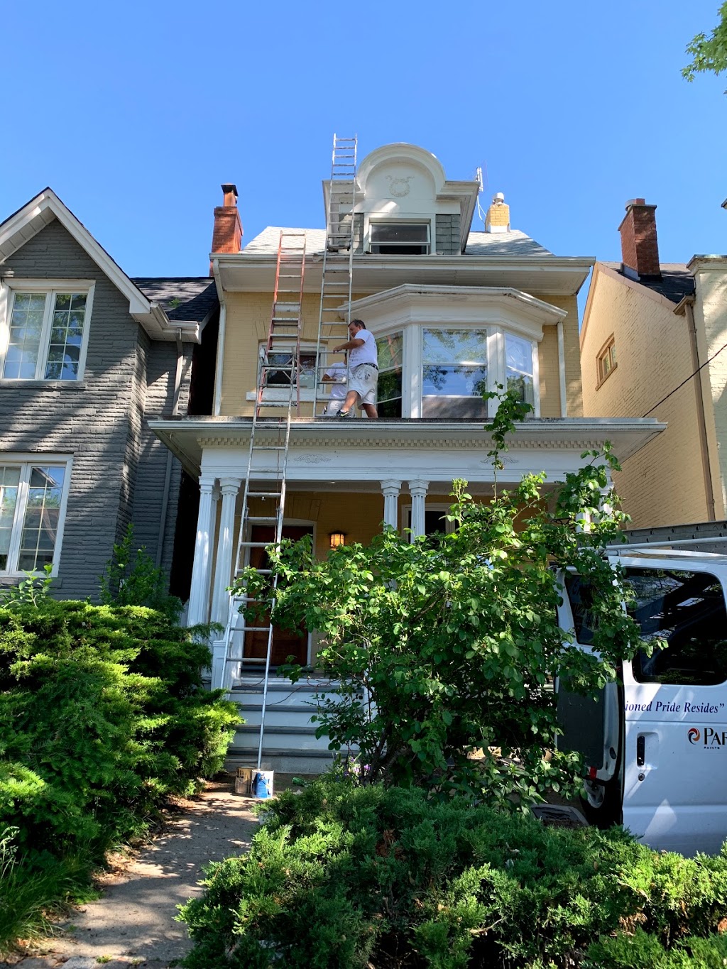 English Painter | 26 Lankin Blvd, East York, ON M4J 4W8, Canada | Phone: (416) 422-3532