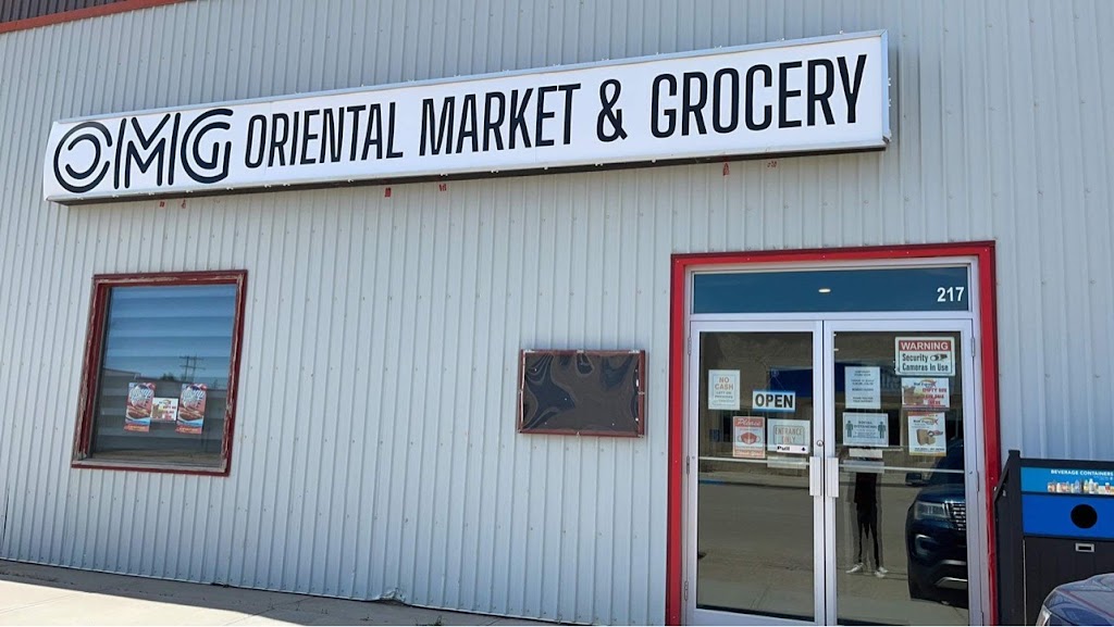 OMG Oriental Market & Grocery | cafe | 217 Arena Ave, Trochu, AB T0M 2C0, Canada | 4033922517 OR +1 403-392-2517