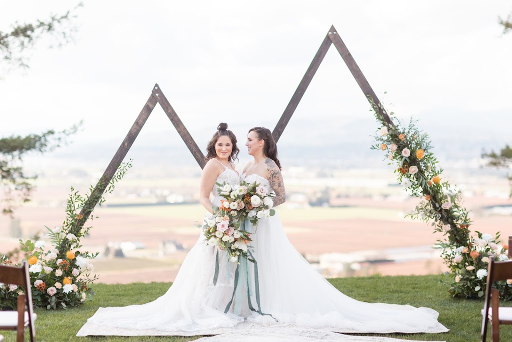 Love Her Wild | 6086 Blackburn Rd, Chilliwack, BC V2R 4N9, Canada | Phone: (604) 302-5390