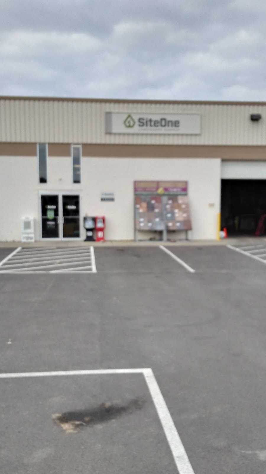 SiteOne Landscape Supply | 2479 Walden Ave #100, Cheektowaga, NY 14225, USA | Phone: (716) 684-0151